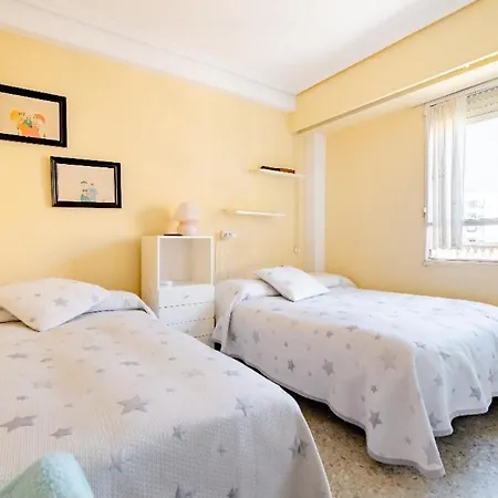 Homestay Habitación Triple Con Aire Acondicionado Valencia